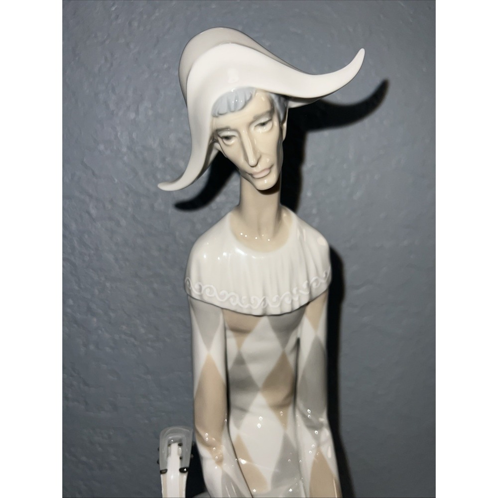 Vintage Lladro NAO 4558 Sad Harlequin Porcelain Figure-see Description - Picture 2 of 9